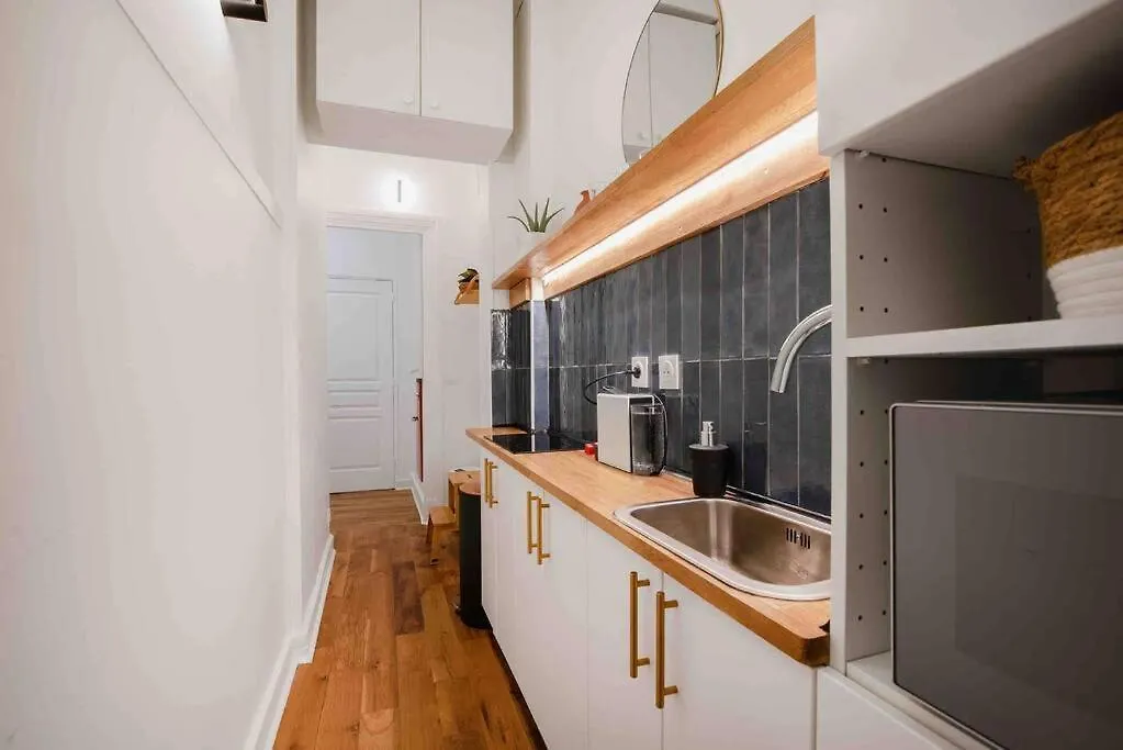 Montmartre, Gare De L'est, 1 2 A 4p Apartamento