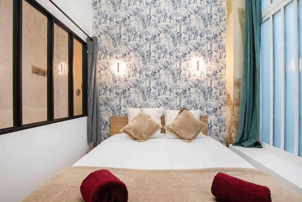 Montmartre, Gare De L'est, 1 2 A 4p Apartamento *